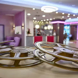 4* 酒店 库弗斯登达姆好莱坞媒体酒店